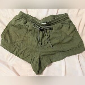 Universal Thread Sage Green Casual Shorts